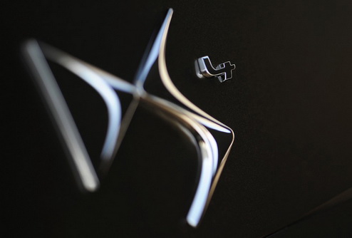 Citroen представил премиальный хэтчбек DS4